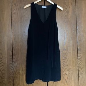 {BB Dakota} EUC Sleeveless Sheath Dress